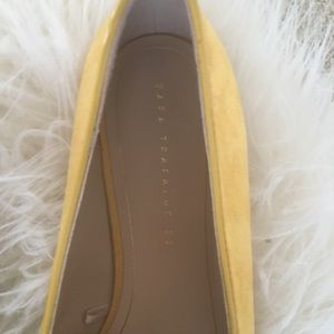 Yellow Zara loafer